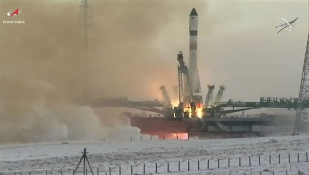 روسيا تطلق سفينة شحن إلى محطة الفضاء الدولية