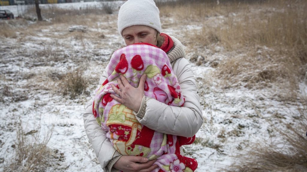 أخبار أوكرانيا: المدن البولندية الكبرى تنفد من الأماكن المخصصة للاجئين