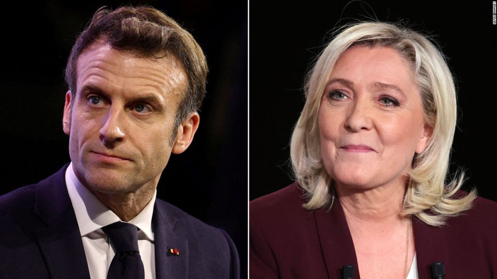 الانتخابات الفرنسية: إيمانويل ماكرون ومارين لوبان في طريقهما للتقدم إلى جولة الإعادة ، بحسب البيانات