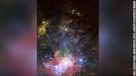 اكتشف علماء الفلك تجشؤًا ناجمًا عن التهام النجوم من ثقب أسود مجرتنا درب التبانة