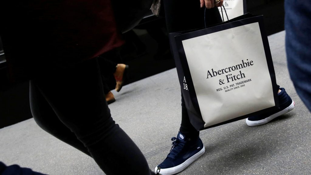 أبلغت شركة Abercrombie & Fitch (ANF) عن خسارة الربع الأول من عام 2022