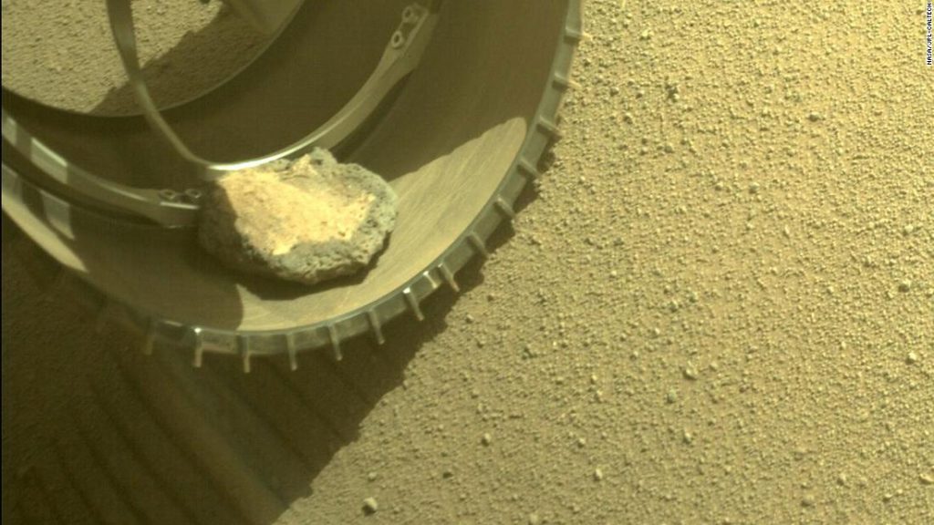 صديق المثابرة الجديد على المريخ هو صخرة أليف