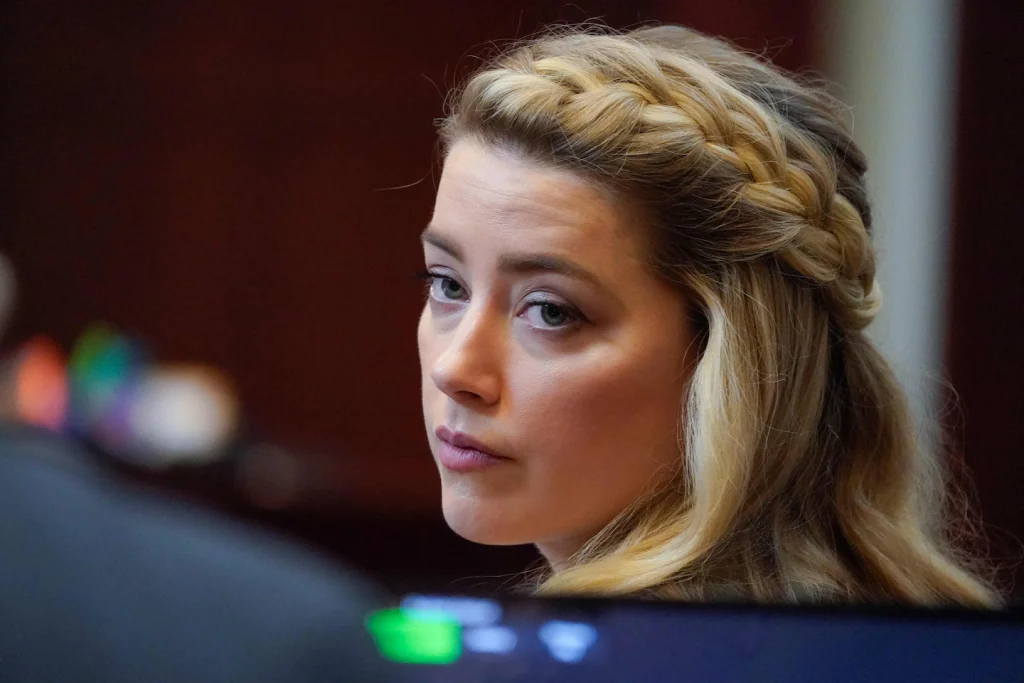 القاضي يرفض طلب Amber Heard لبطلان المحاكمة في قضية جوني ديب