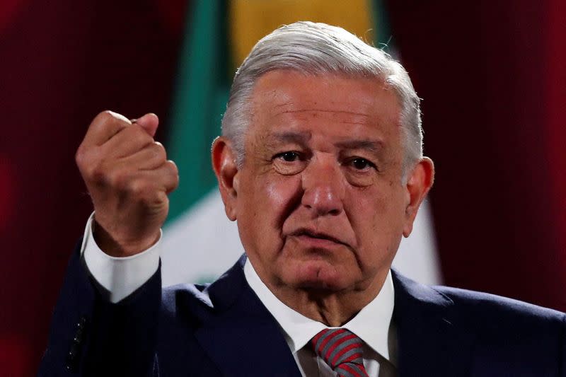 رئيس المكسيك يضاعف من مقارنة هتلر مع محلل يهودي بعد الاحتجاج