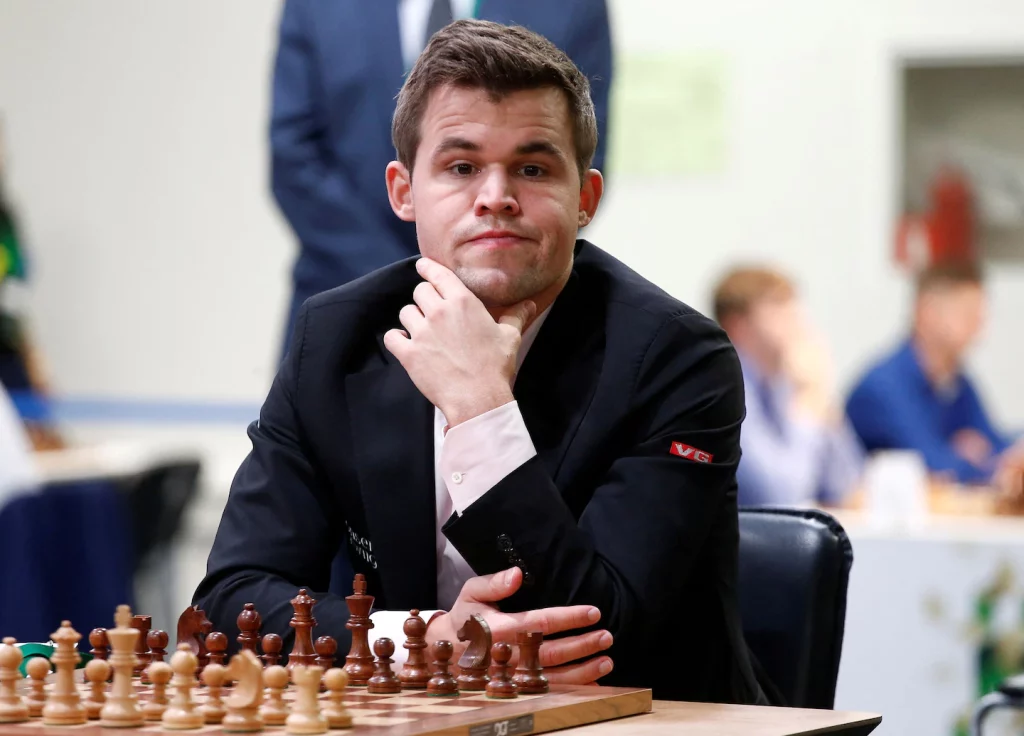 ماغنوس كارلسن يتخلى عن لقب الشطرنج العالمي لأنه غير متحمس