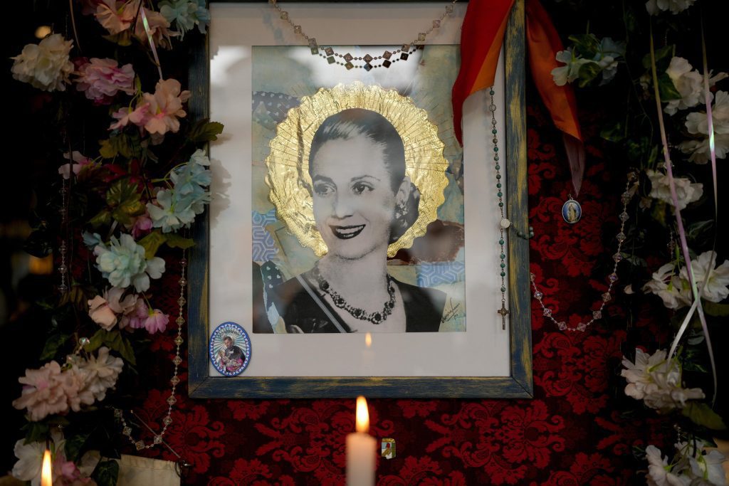 يتوق الأرجنتينيون إلى إيفيتا ، بعد 70 عامًا من وفاتها