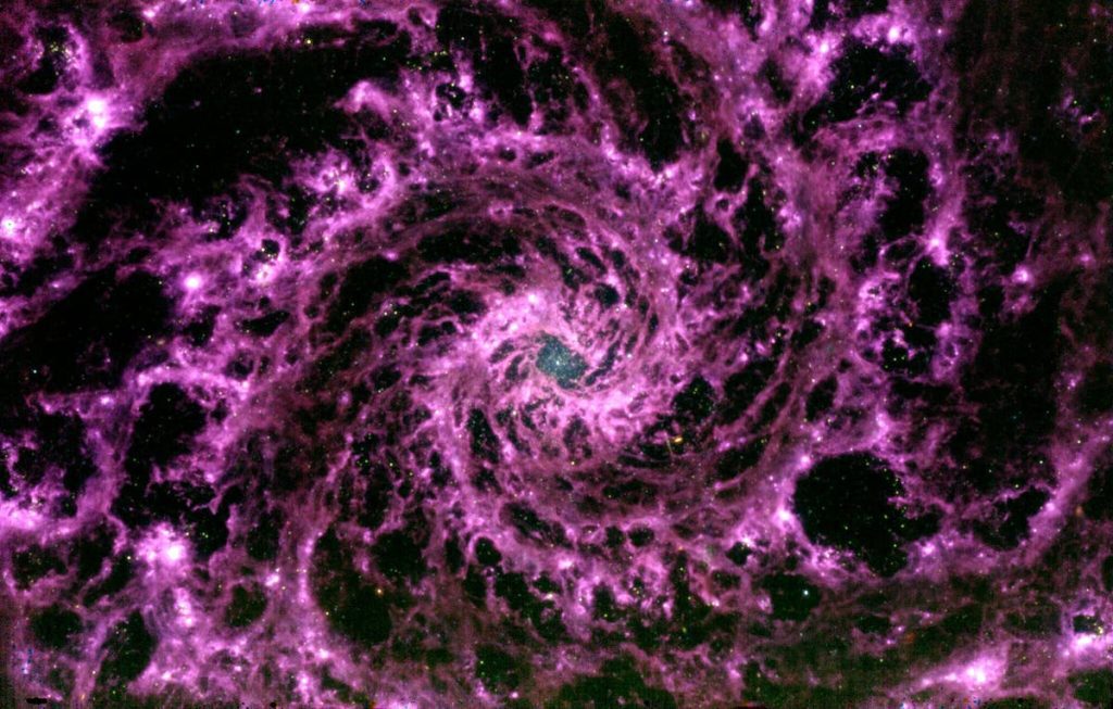 يكشف تلسكوب جيمس ويب الفضائي التابع لناسا عن دوامة أرجوانية مرعبة في كوننا