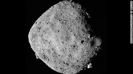 لدى الكويكب بينو الآن فرصة أكبر لضرب الأرض خلال عام 2300 ، لكنه لا يزال نحيفًا