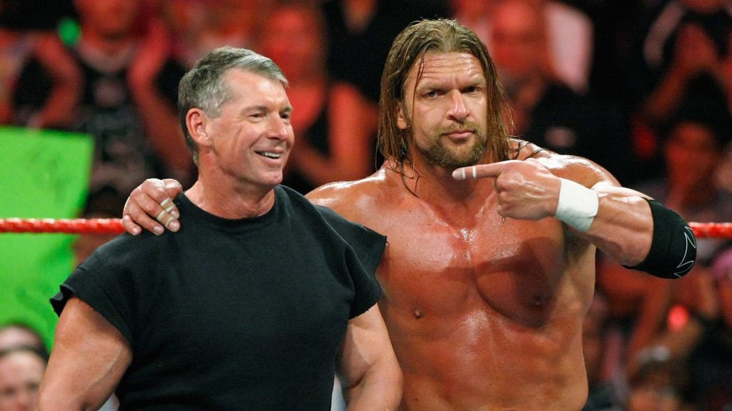 WWE تكشف عن 5 ملايين دولار من مدفوعات McMahon ، وتأخير تقرير الأرباح