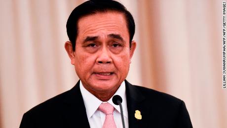 نجا رئيس وزراء تايلاند من تصويت آخر بحجب الثقة