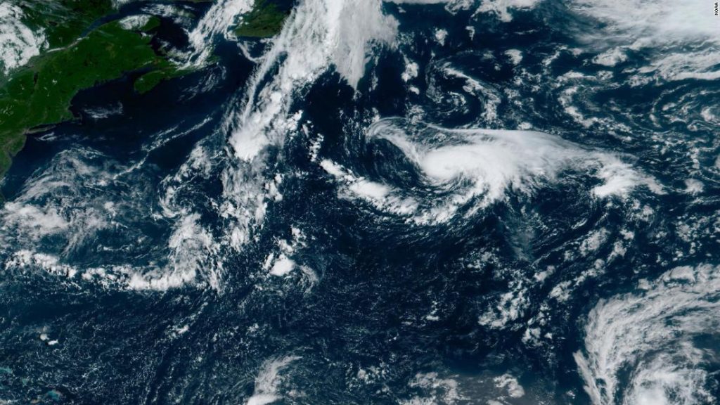 دانييل يصبح أول إعصار في موسم 2022 الأطلسي