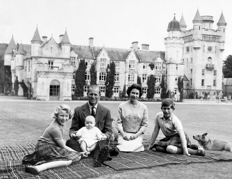 تزور العائلة القلعة الاسكتلندية بانتظام منذ أكثر من نصف قرن