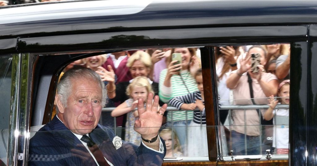 أعلن الملك تشارلز ملكًا ، جنازة الملكة في 19 سبتمبر