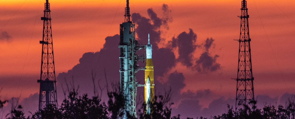 تأخر إطلاق صاروخ ناسا العملاق لمدة شهر على الأقل بعد تسرب المحرك: ScienceAlert