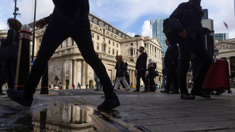 تدخل بنك إنجلترا في سوق السندات هذا الأسبوع لاستعادة الثقة في الأصول البريطانية. 