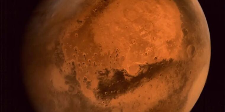بعد جولة مذهلة في المريخ ، تقول الهند إن المركبة المدارية لم يعد لديها وقود