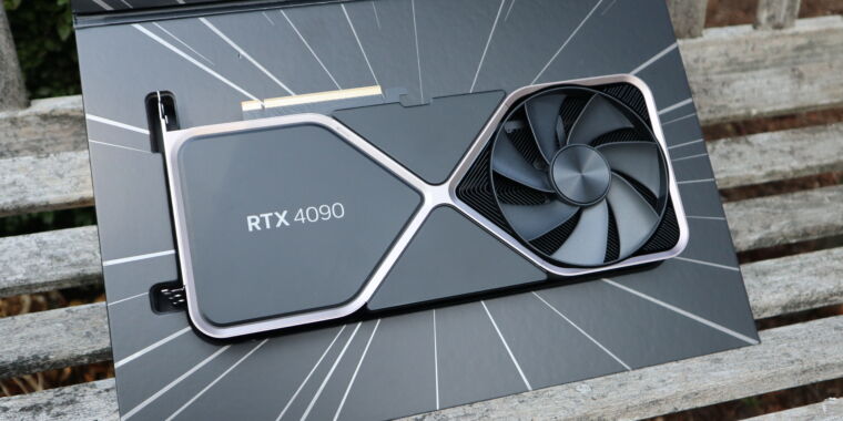 نقوم حاليًا باختبار Nvidia RTX 4090 - دعنا نظهر لك ثقلها