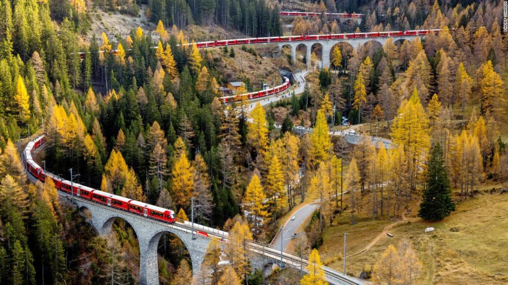 لماذا قامت سويسرا ببناء قطار طوله 2 كيلومتر