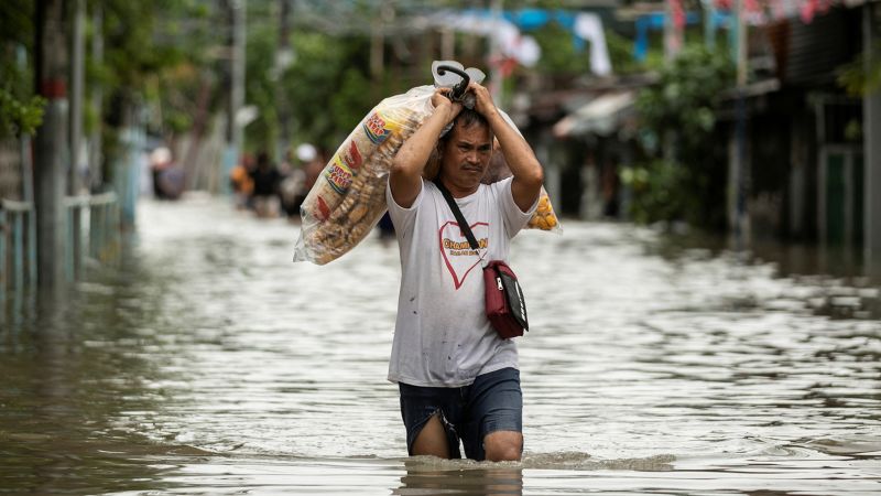 عاصفة في الفلبين: ارتفاع عدد قتلى نالغي (باينج) إلى 98 ، بحسب وكالة مكافحة الكوارث