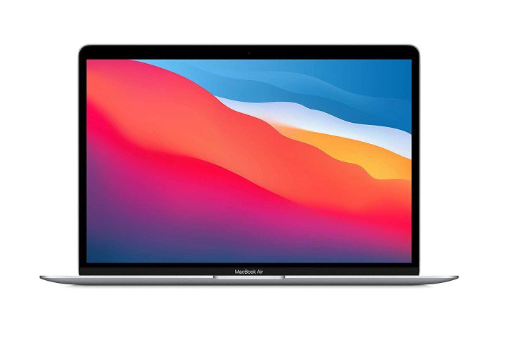 كمبيوتر محمول Apple MacBook Air 2020 على خلفية بيضاء.