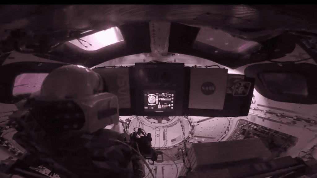 شاهد نظام Artemis 1 Launch Abort System التابع لناسا وهو ينطلق في الفضاء